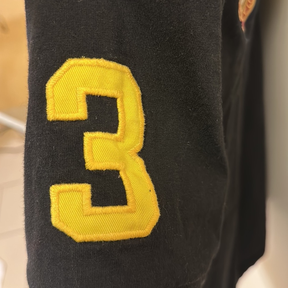 Used Polo by Ralph Lauren Men’s dark blue with logos on front. - Picture 10 of 10